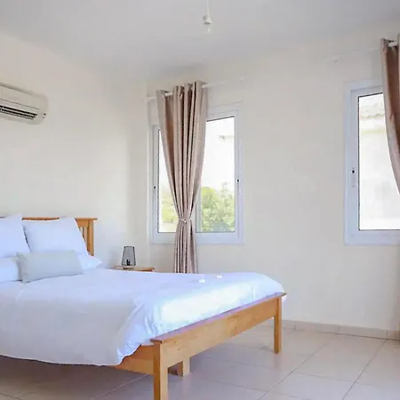 Feriehus Gorgeous Home In Neo Chorio With Wifi Neo Chorio