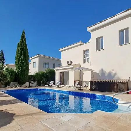 Gorgeous Home In Neo Chorio With Wifi